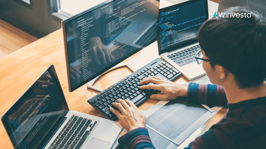 How to become a freelance web developer in 2025