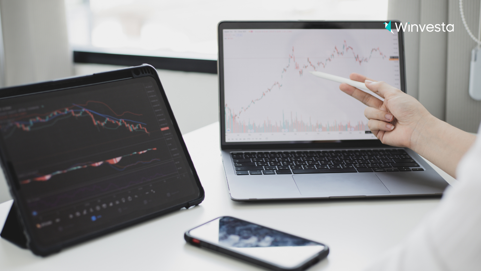 Market mayhem: AI, tariffs, and a bitcoin curveball shake up Wall Street